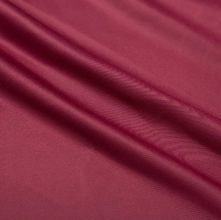 The collision of natural fibers and technology, mercerized velvet fabric: the perfect dialogue between technology and nature